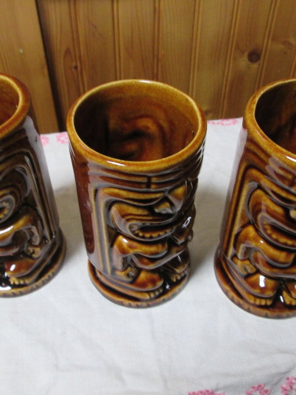 vtg barware tiki totem pole mugs lot of 3 earthenware 5 in height